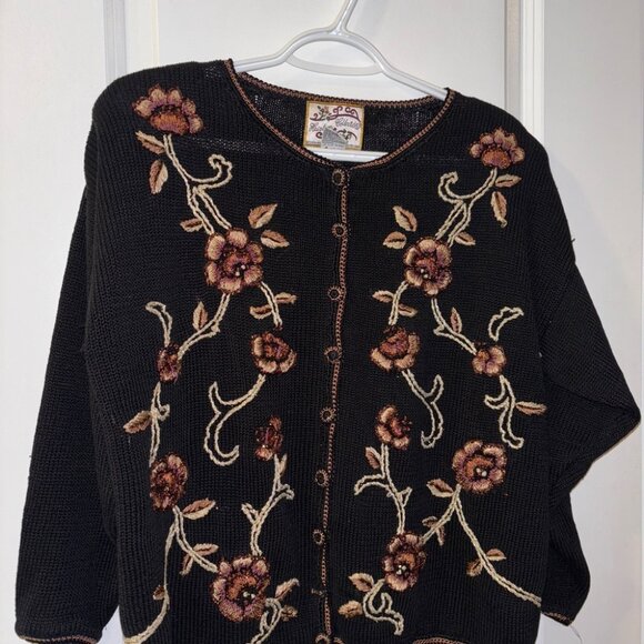 Heirloom Collectibles Cardigan Womens Black Floral Embroidered Buttons Sweater - Picture 2 of 9
